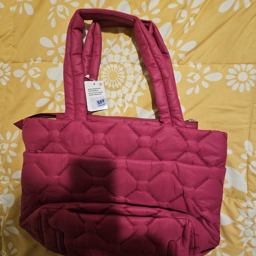 NWT- lululemon athletica Pink Quilted Tote Bag - Picture 2 of 8